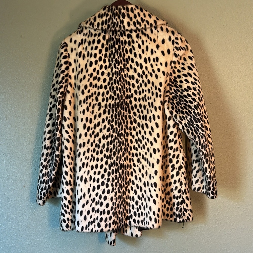 VINTAGE Fur Coat - Picture 11 of 11